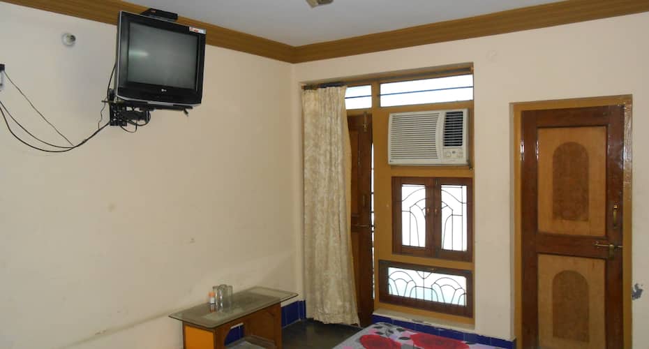 The Travellers Inn Guest House, Lucknow 4